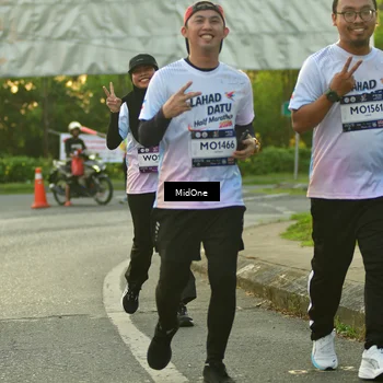Runner Photo 7712653