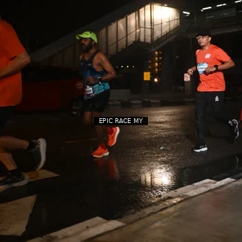 Runner Photo 7712655