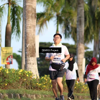 Runner Photo 7712665