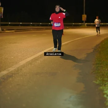 Runner Photo 7712671