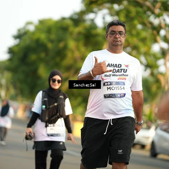 Runner Photo 7712673