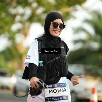Runner Photo 7712685