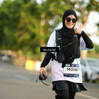 Runner Photo 7712688