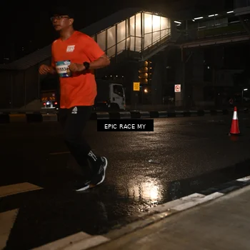 Runner Photo 7712691