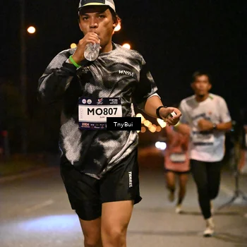 Runner Photo 7712694
