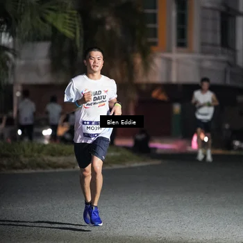 Runner Photo 7712695