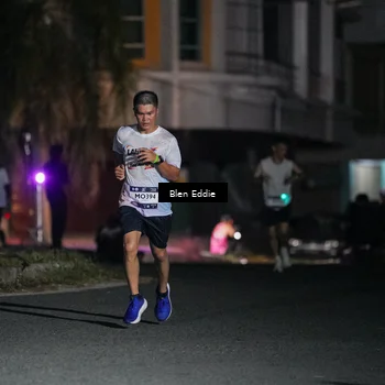 Runner Photo 7712707