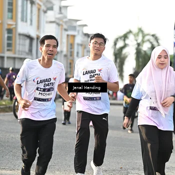 Runner Photo 7712720