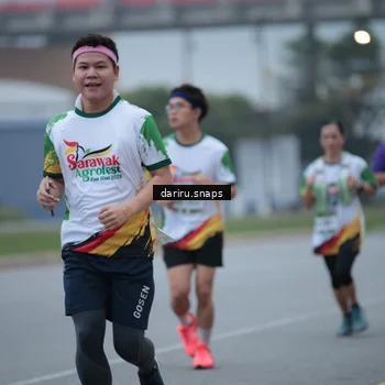 Runner Photo 7712725