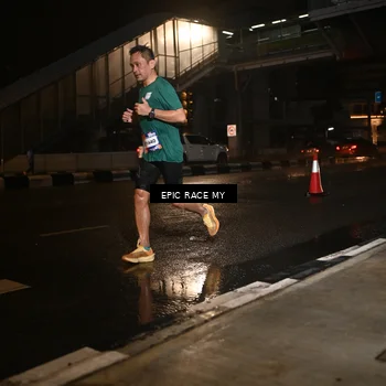 Runner Photo 7712729