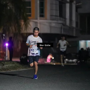 Runner Photo 7712743