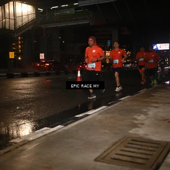 Runner Photo 7712745