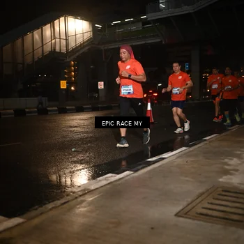 Runner Photo 7712746