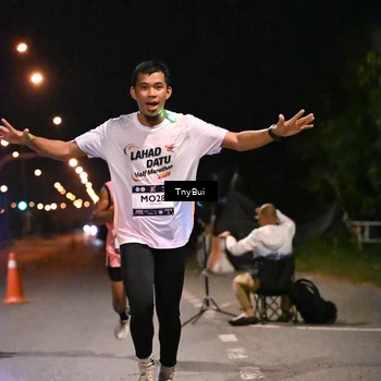 Runner Photo 7712749