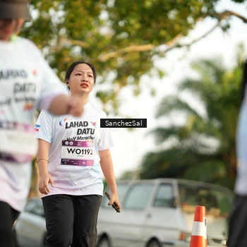 Runner Photo 7712752