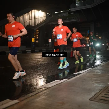 Runner Photo 7712760