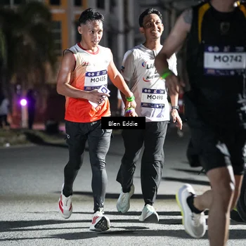 Runner Photo 7712764