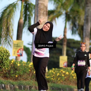 Runner Photo 7712768