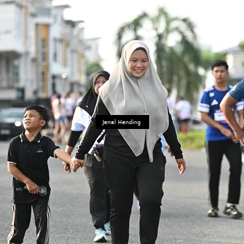 Runner Photo 7712776