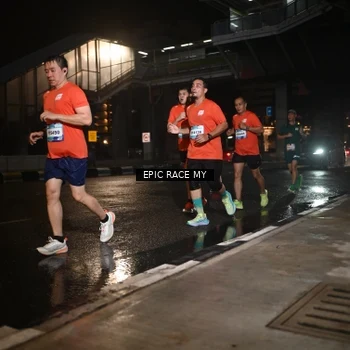Runner Photo 7712786