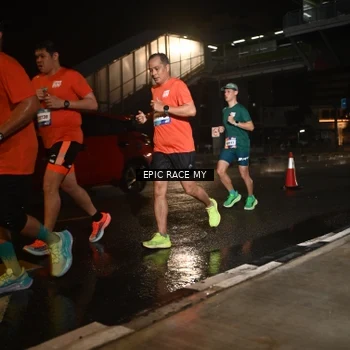 Runner Photo 7712788