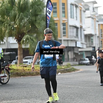 Runner Photo 7712795