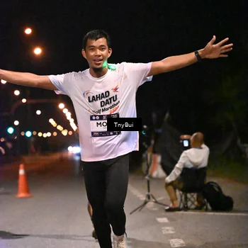 Runner Photo 7712796