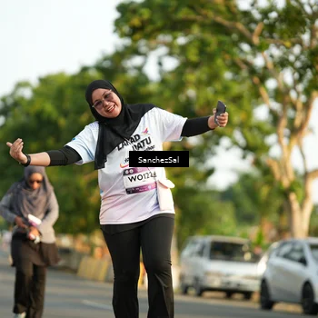 Runner Photo 7712811