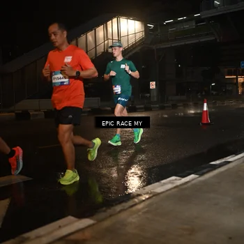 Runner Photo 7712817