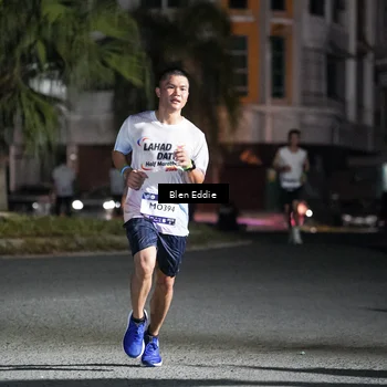 Runner Photo 7712821