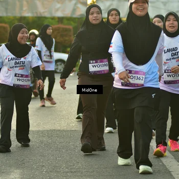 Runner Photo 7712824
