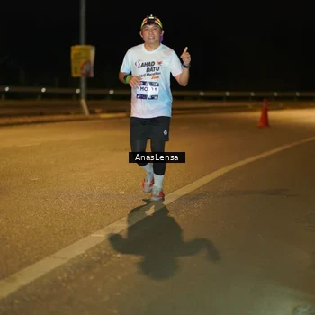 Runner Photo 7712834