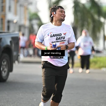 Runner Photo 7712848