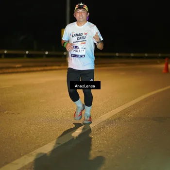 Runner Photo 7712851