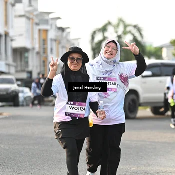 Runner Photo 7712859