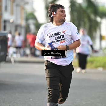Runner Photo 7712867