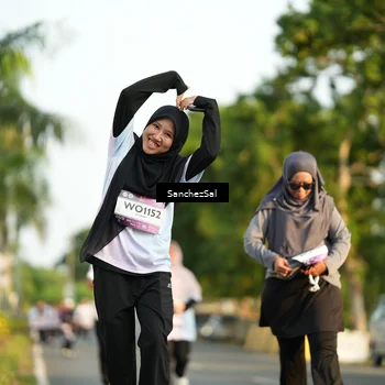 Runner Photo 7712879