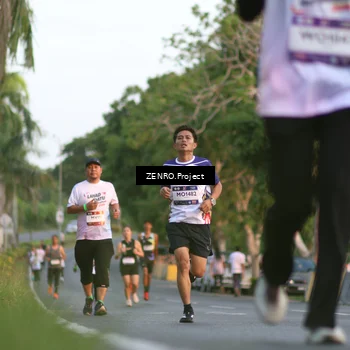 Runner Photo 7712892