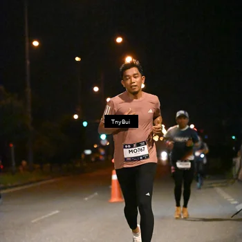 Runner Photo 7712896