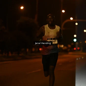 Runner Photo 7712902
