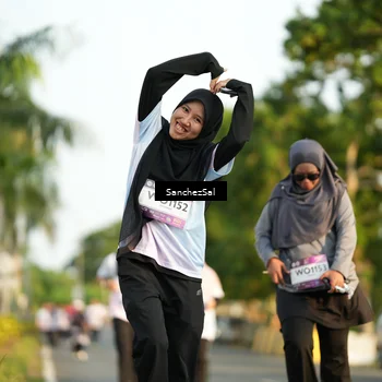 Runner Photo 7712910