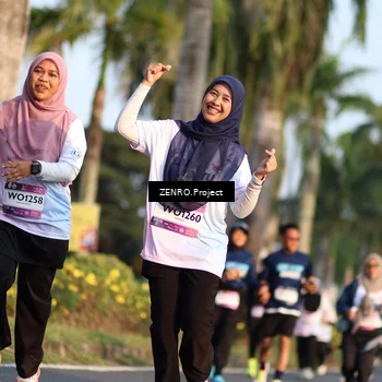 Runner Photo 7712911
