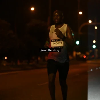 Runner Photo 7712915