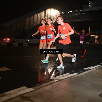 Runner Photo 7712918