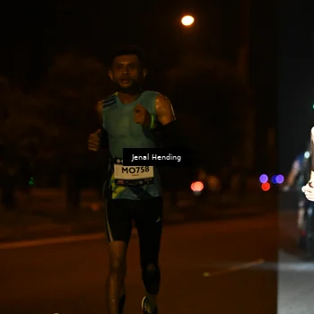 Runner Photo 7712933