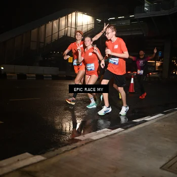 Runner Photo 7712936