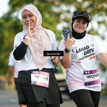 Runner Photo 7712938