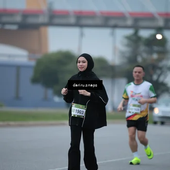 Runner Photo 7712969