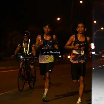 Runner Photo 7712974