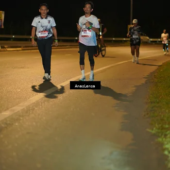 Runner Photo 7712979